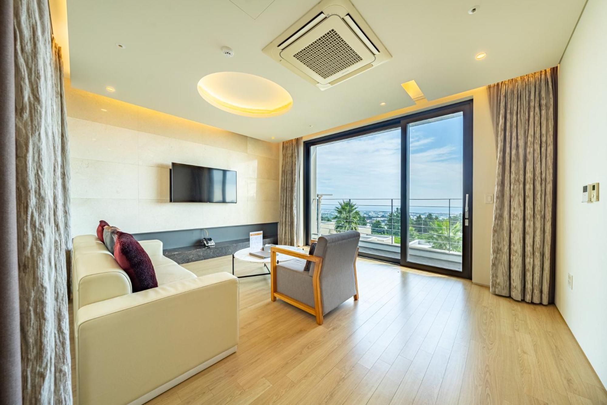 Velum Resort Сеогвипо Екстериор снимка