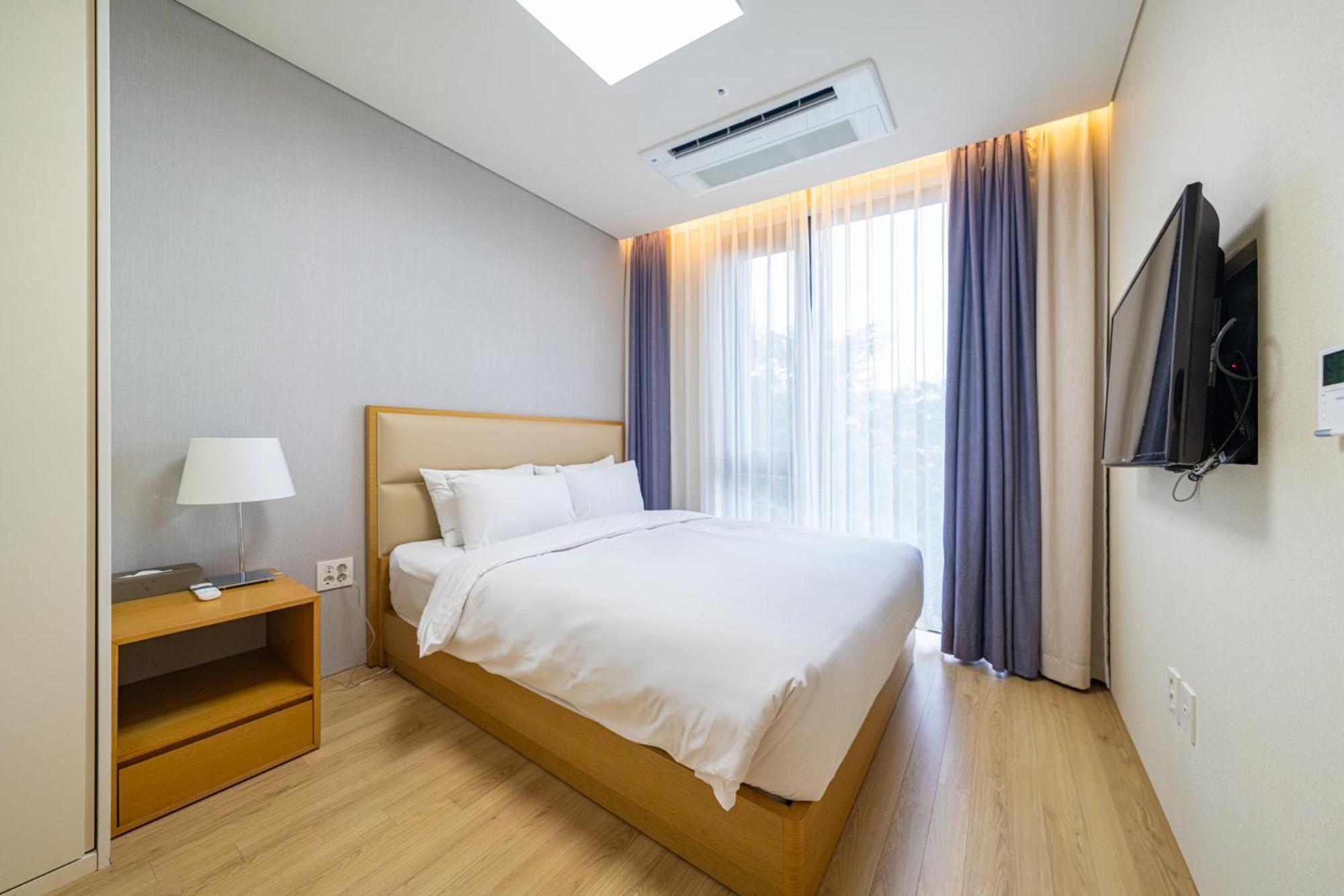 Velum Resort Сеогвипо Екстериор снимка